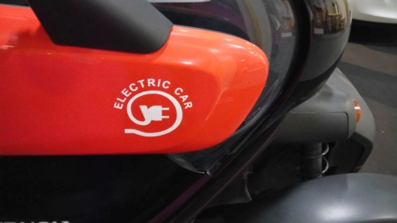 auto elettrica mobilità elettrica