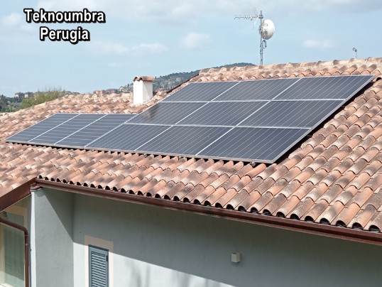 impianto fotovoltaico casalingo sopra le tegole impianto fotovoltaico casalingo sopra le tegole